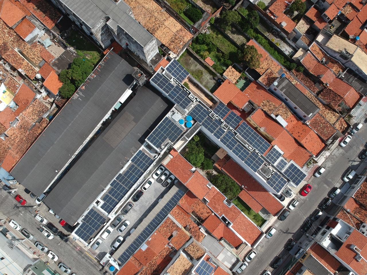 Clínica do Coração azul energia painel energia solar